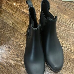 Sleek Black Ankle Boots